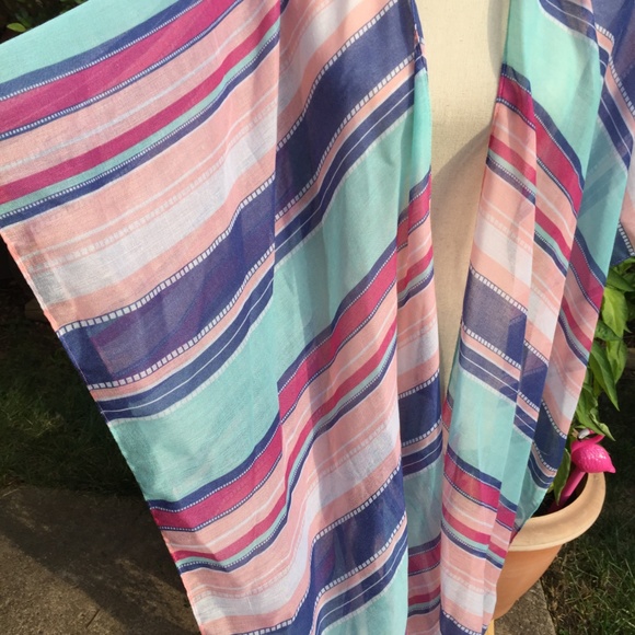 Justin & Taylor Multi Color Ruana - Picture 3 of 8